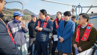 강도형 해수부 장관, 저수온 대응상황 점검 여수시 방문